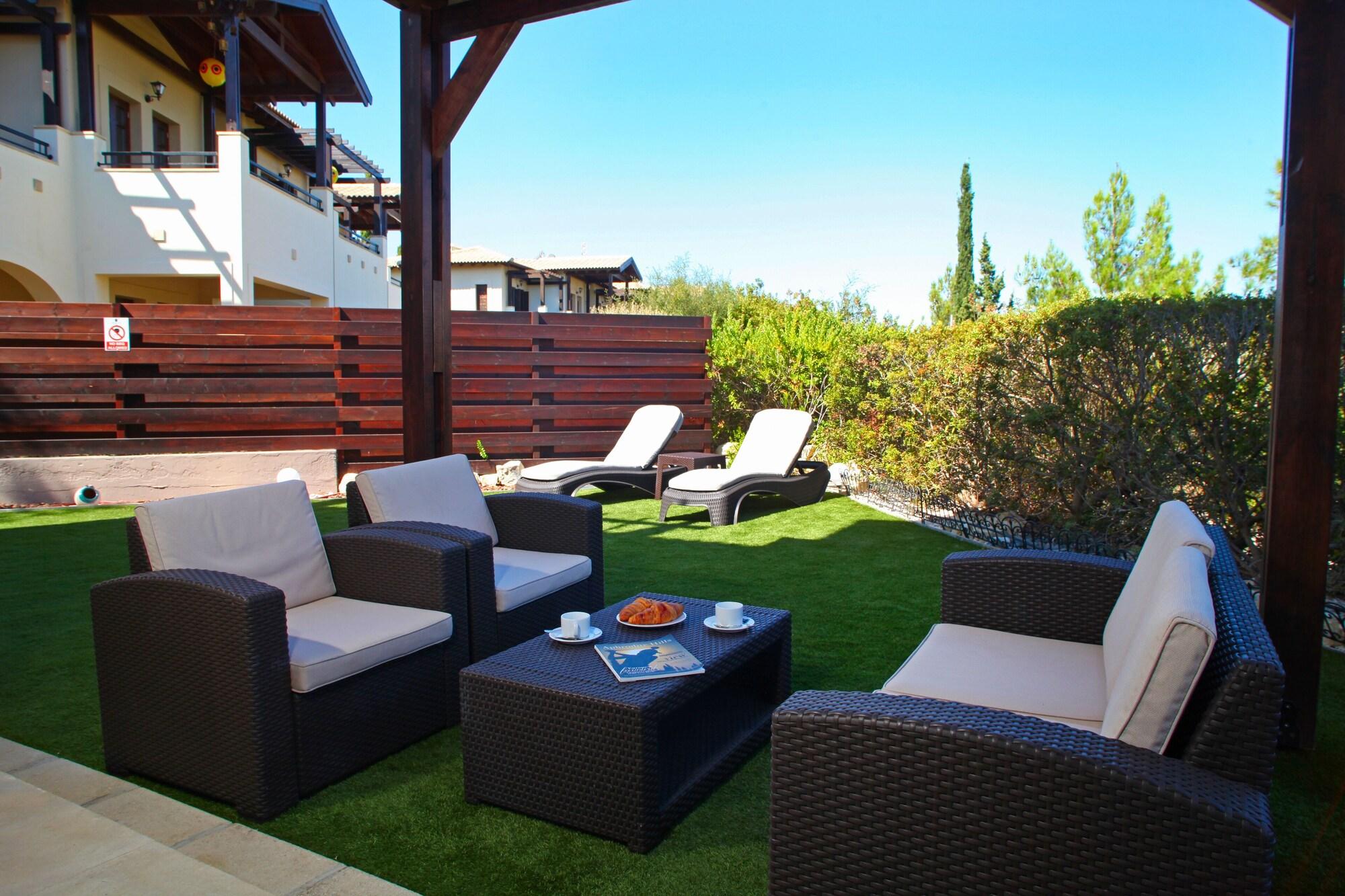 Aphrodite Hills Holiday Residences Екстериор снимка